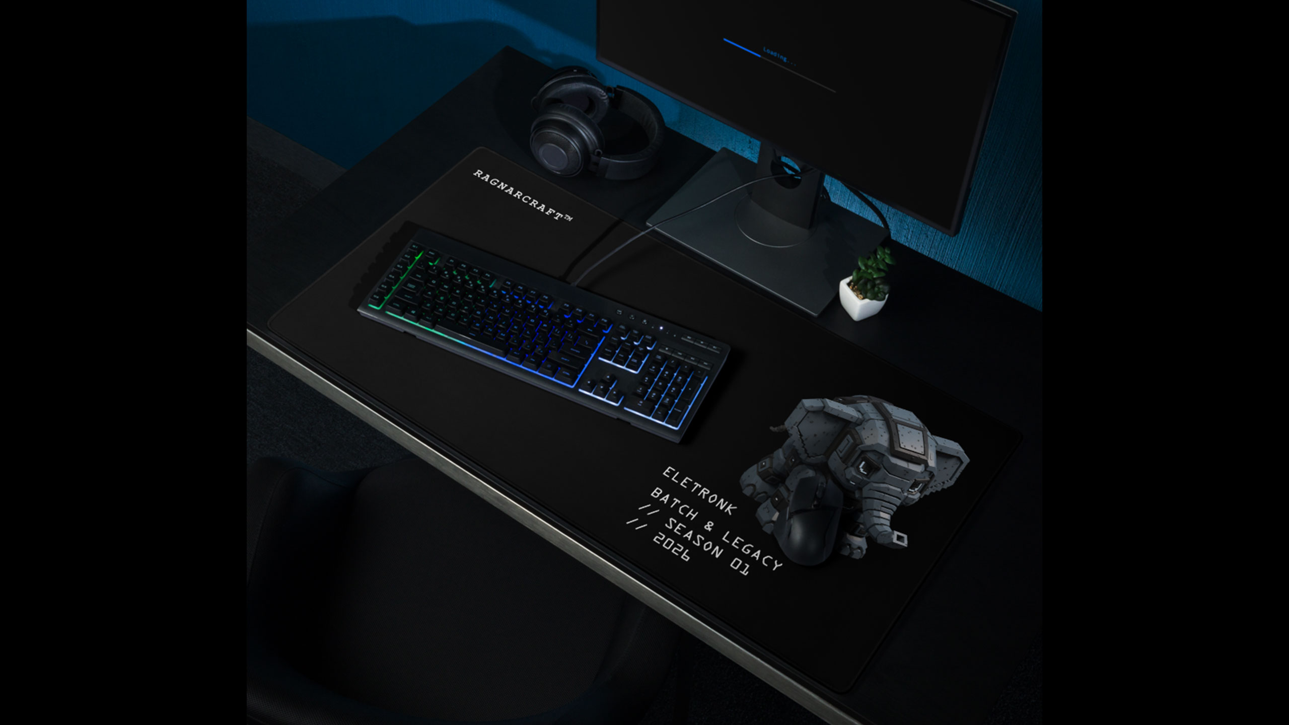 ELETRONK // MASTER_DESK_MAT